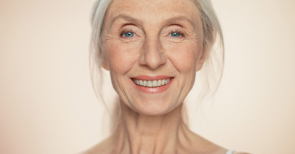 15 Easy Ways To Prevent ‘Old Person’ Smell - Featured image