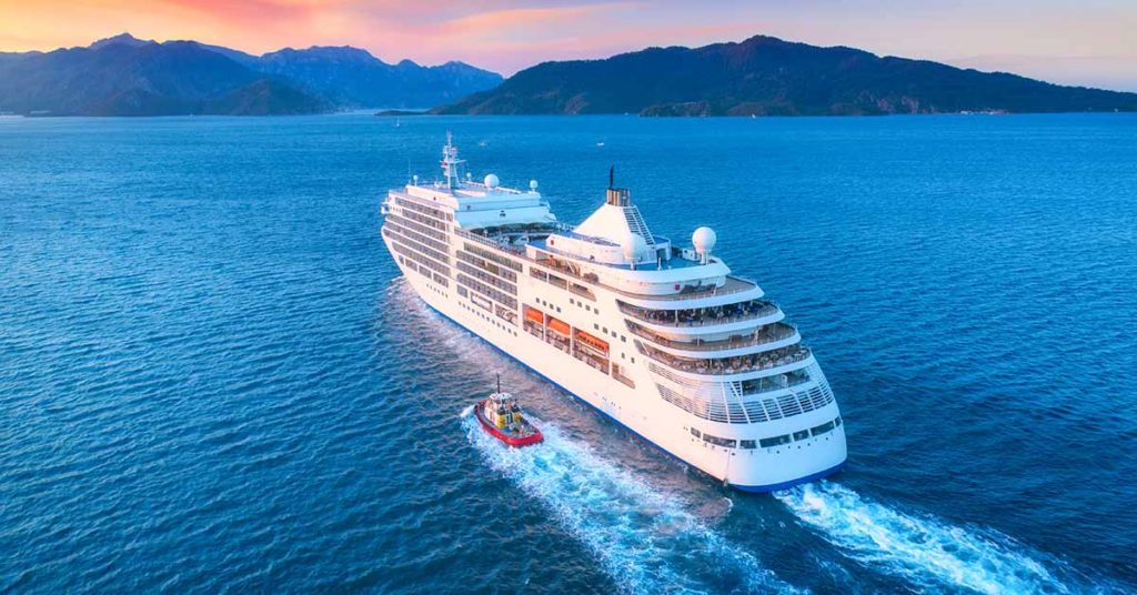 18 Mistakes Travelers Should Avoid On Cruises - Featured image