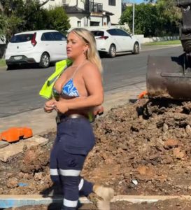 ‘Bikini Tradie’ Advocates for Gender Equality, Wants to Work Shirtless