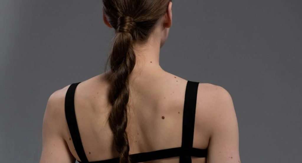 mole on back, moles and personality traits