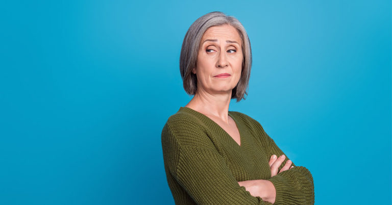 10 Things That Men May Find Unattractive About Women Over 50 - Featured image