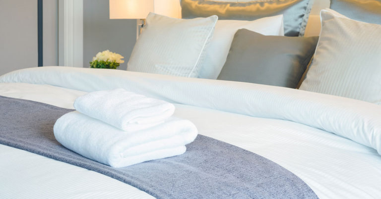 8 Hotel Secrets Your Guests Are Probably Surprised to Hear - Featured image
