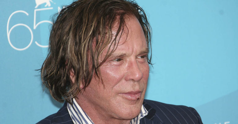 Bella Thorne Opens Up About Alleged Injury by Mickey Rourke During Filming - Featured image