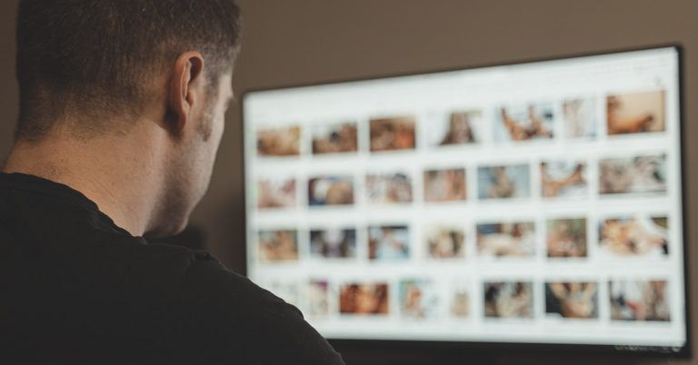 The Dangers of Porn and Its Effects On Our Wellbeing - Featured image