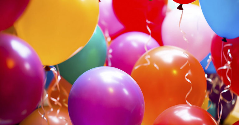 With No Money for Balloons, Kids Fill Plastic Bags With Love for Dad’s Big Day - Featured image