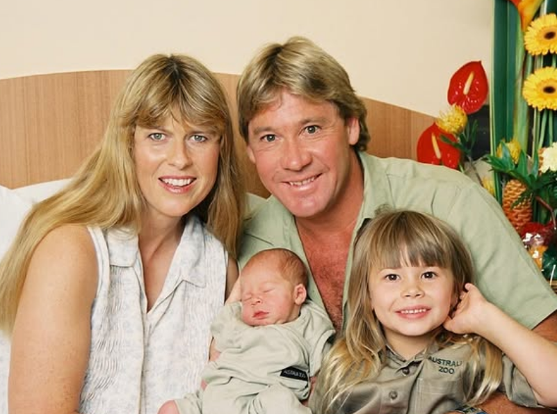 Steve and Bindi Irwin with their children - December 2003
