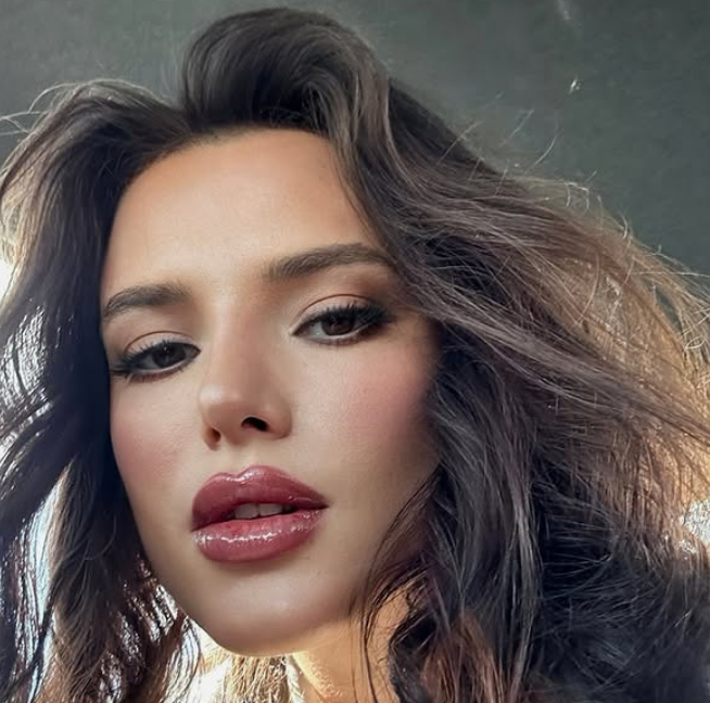 Bella Thorne’s allegations against Mickey Rourke serve as a sobering reminder of the difficulties many actors face behind the scenes.