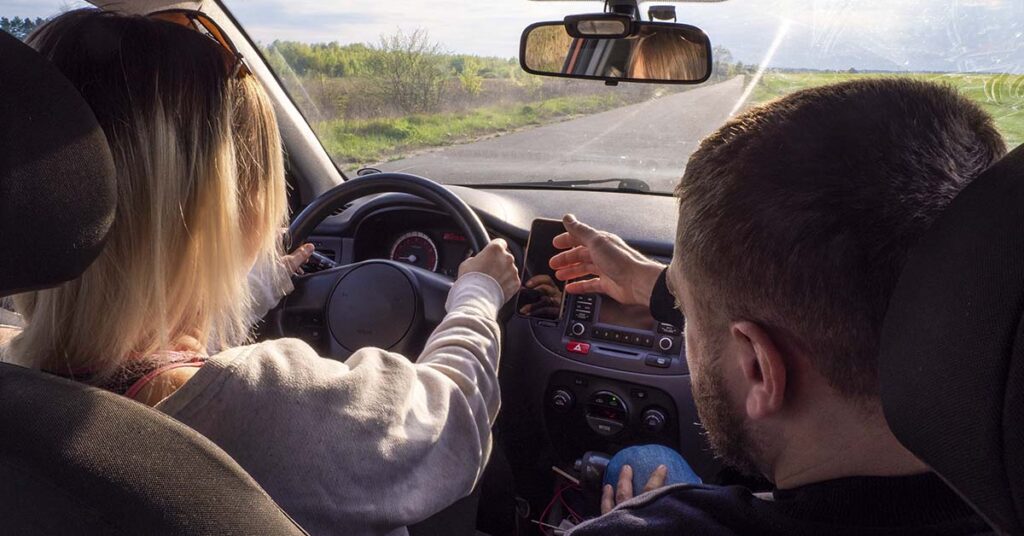 Dad Killed After Car Falls Off Cliff While Teaching Teen Daughter to Drive - Featured image