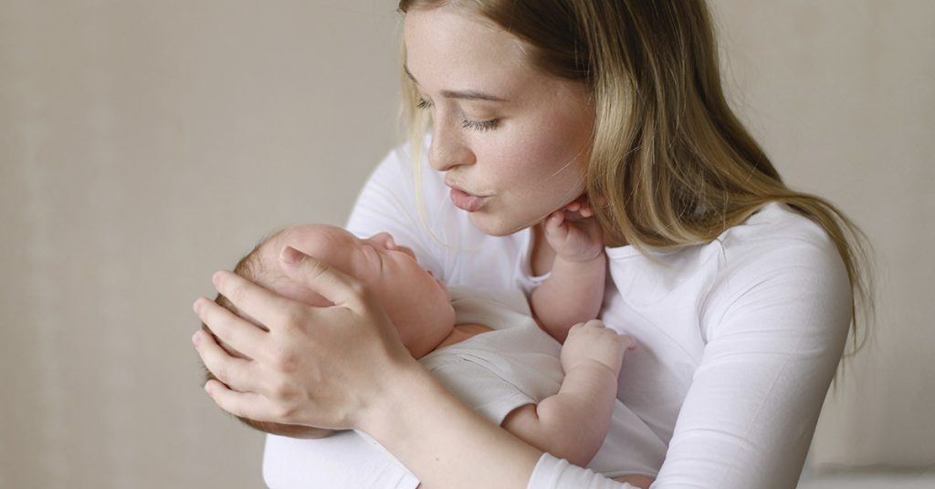 The Hidden Risks of Letting Babies ‘Cry It Out’ - Featured image