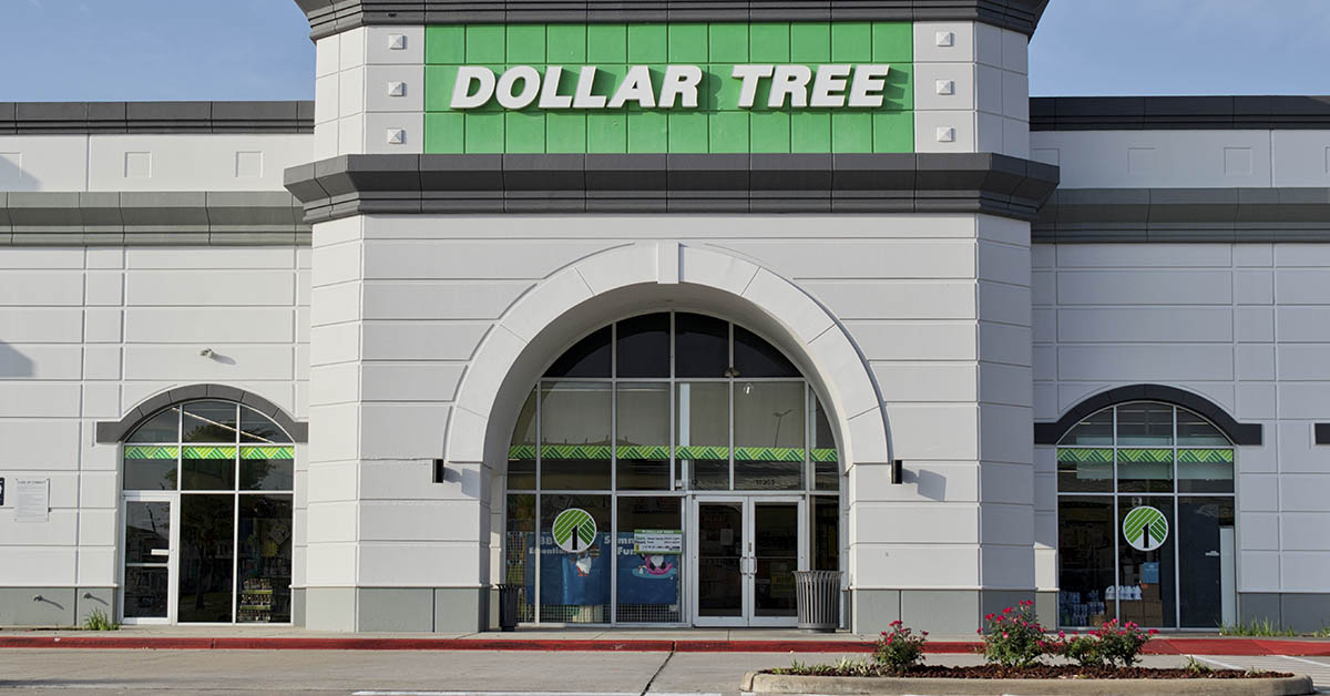 outside of a Dollar Tree