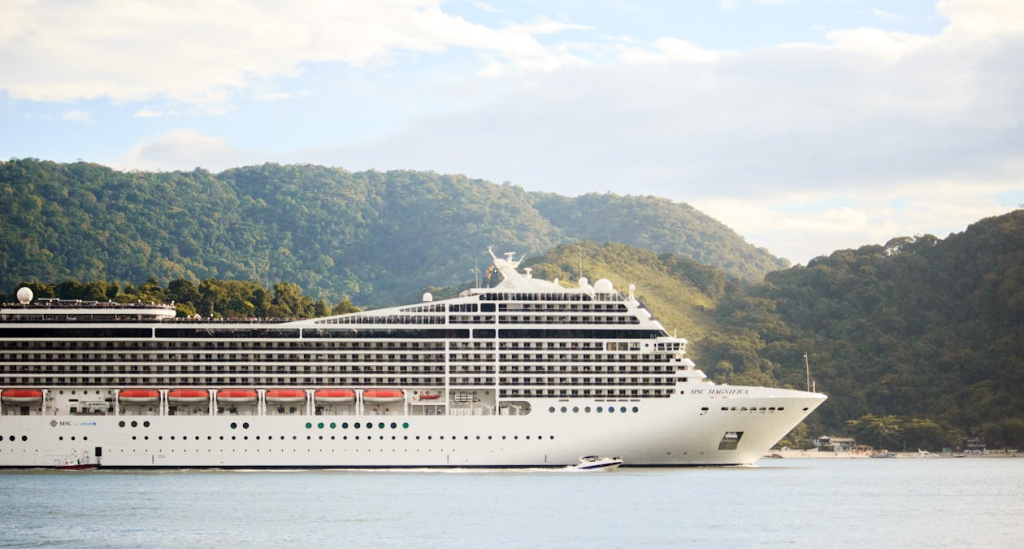 Cruise ships consistently provide clear information regarding departure times and boarding deadlines