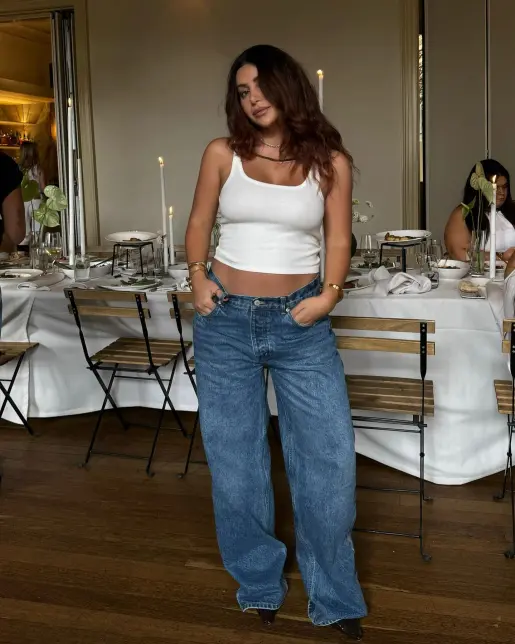 Many fashion enthusiasts were puzzled that Gen Z women are choosing this attire for a night out, viewing it as more appropriate for daytime casual wear.