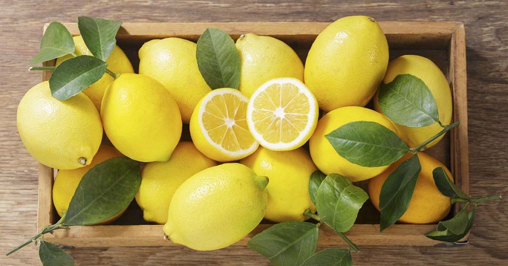 9 Easy Ways to Add Lemons to Your Daily Wellness Routine - Featured image