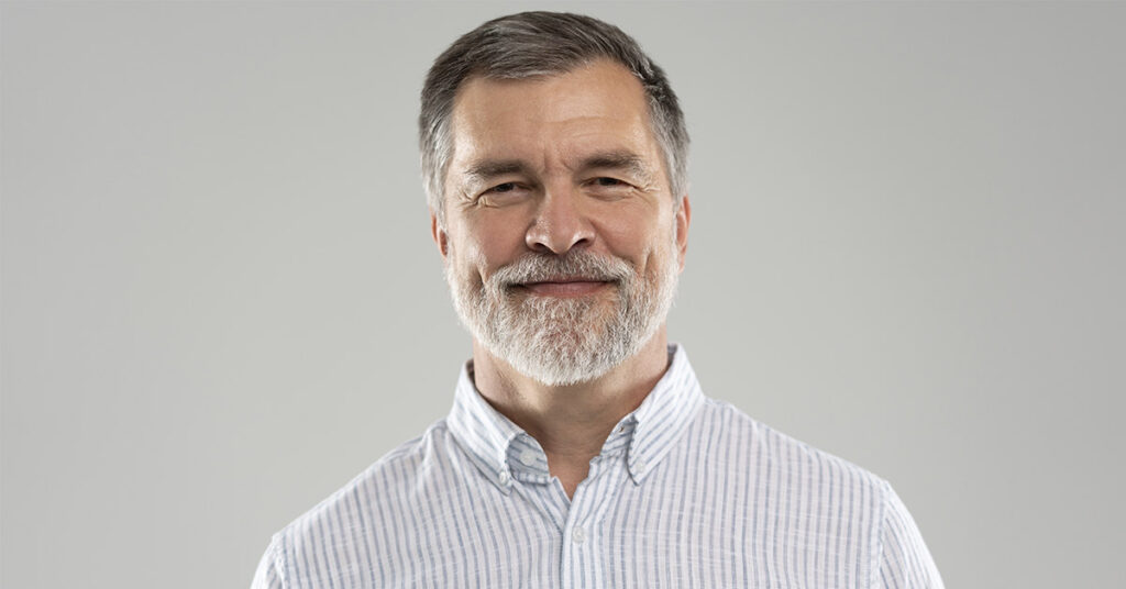 17 Traits Women Always Notice in Men Over 50 - Featured image