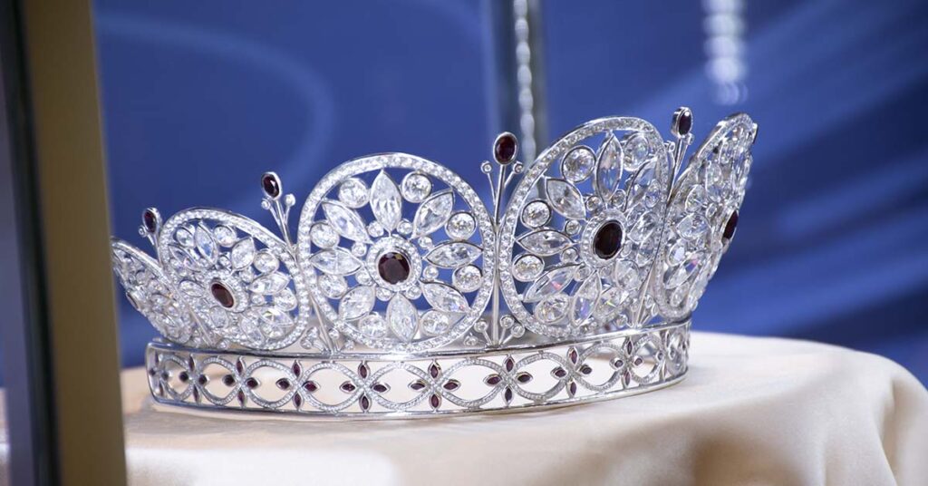 Army Lieutenant Alma Cooper Takes Miss USA Crown Amid Pageant Turmoil - Featured image