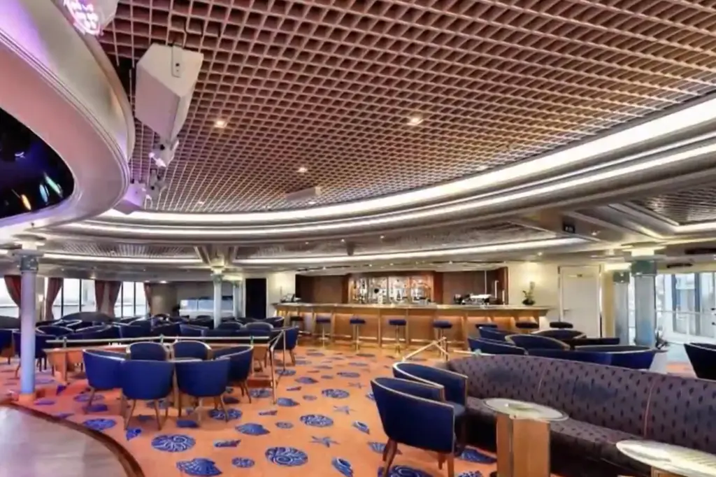 living on a cruise ship - a journey