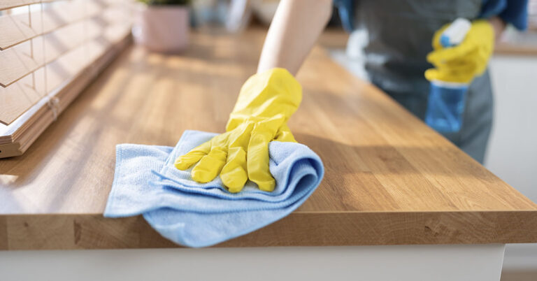9 Signs Your Home Is Dirtier Than You Think - Featured image