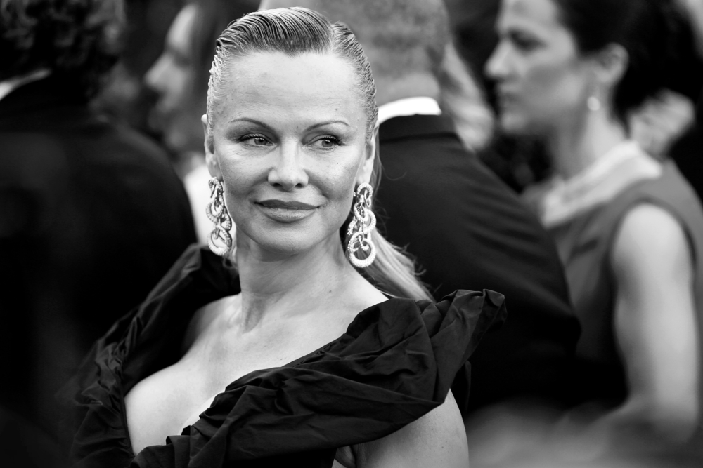 CANNES, FRANCE - MAY 20: Pamela Anderson attends the '120 Beats Per Minute' premiere during the 70th Cannes Film Festival on May 20, 2017 in Cannes, France.