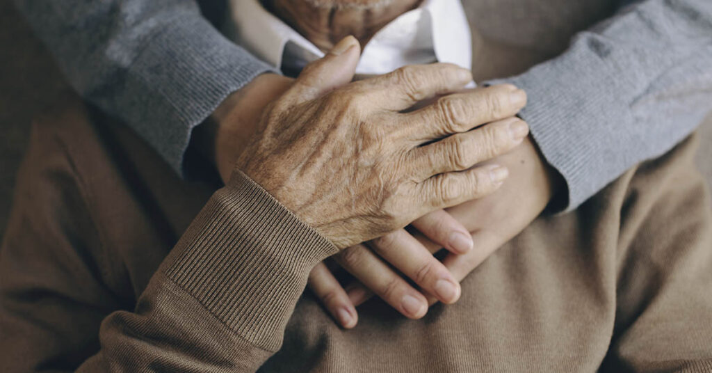 Taken from His Mother on a Train, He Reunites with His Brother 50 Years Later - Featured image