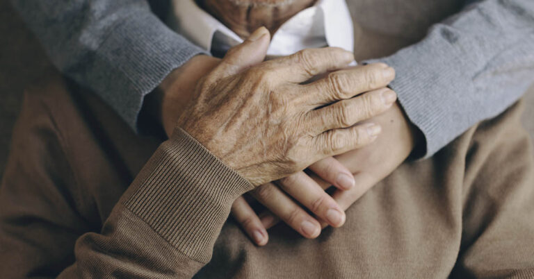 Taken from His Mother on a Train, He Reunites with His Brother 50 Years Later - Featured image