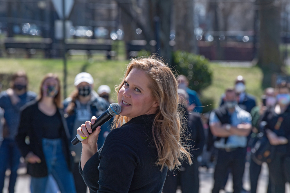 NEW YORK, NY - MARCH 30: Comedian Amy Schumer performs in Astoria Park as part of NY PopsUp on March 30, 2021 in Queens Borough of New York City.