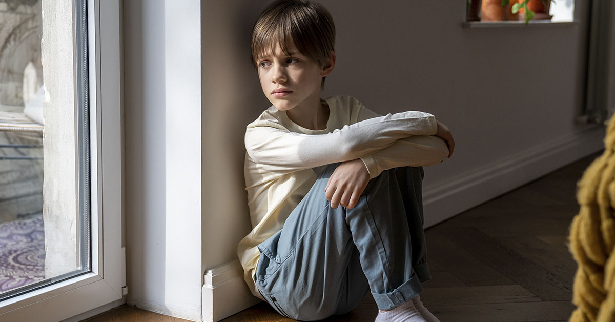 15 Traits That Often Surface in Adults Raised Without Emotional Support