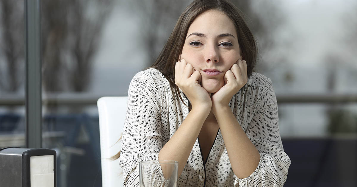 15 Common Phrases That Instantly Turn People Off, According to Psychology