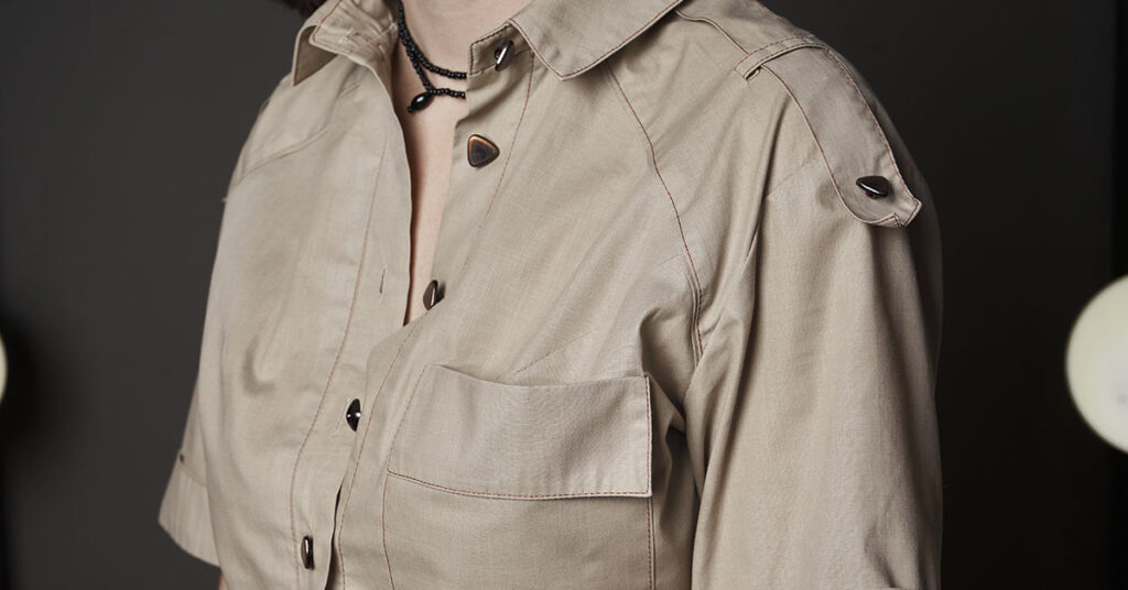 Why Women’s Buttons Are on the Left and Men’s on the Right: The Surprising History - Featured image