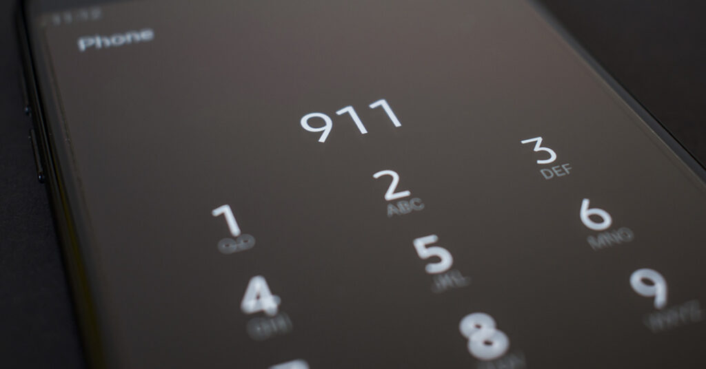 5-Year-Old Girl’s Hilarious Commentary Lights Up 911 Call While Saving Dad’s Life - Featured image