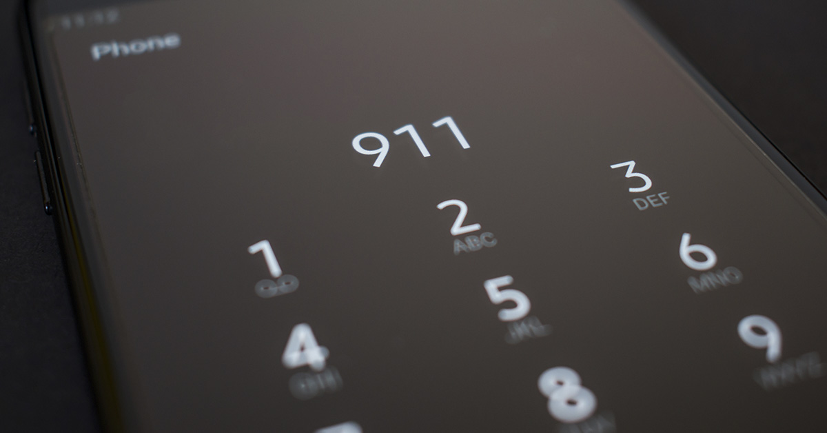 5-Year-Old Girl’s Hilarious Commentary Lights Up 911 Call While Saving Dad’s Life