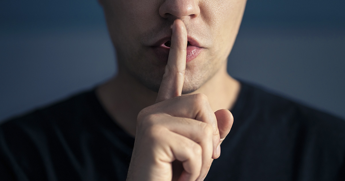 25+ Things Men Secretly Do, But Will Never Tell You