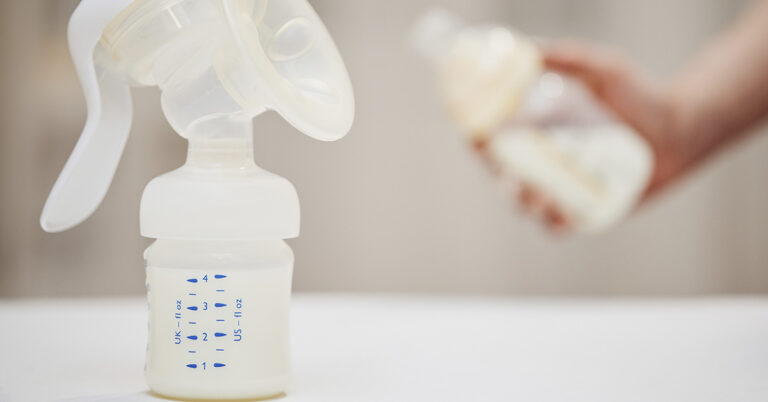 The Rise of Breast Milk Sharing: What Parents Need to Know About Safety - Featured image