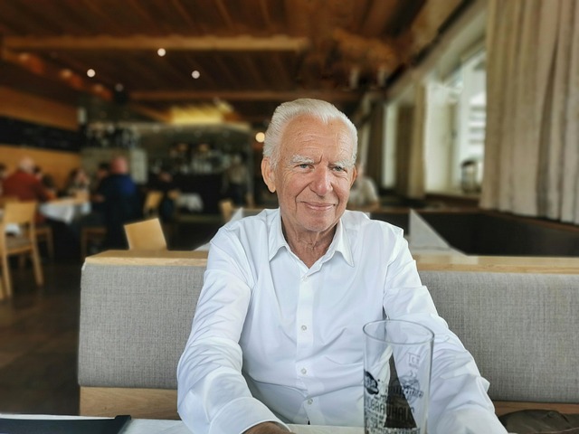 senior sitting in a restaurant