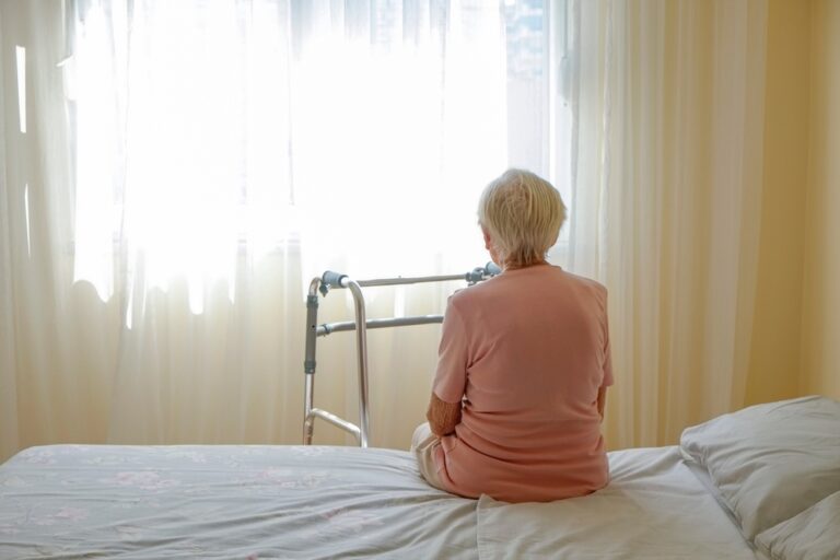 11 Hidden Healthcare Costs When Caring for Aging Parents - Featured image