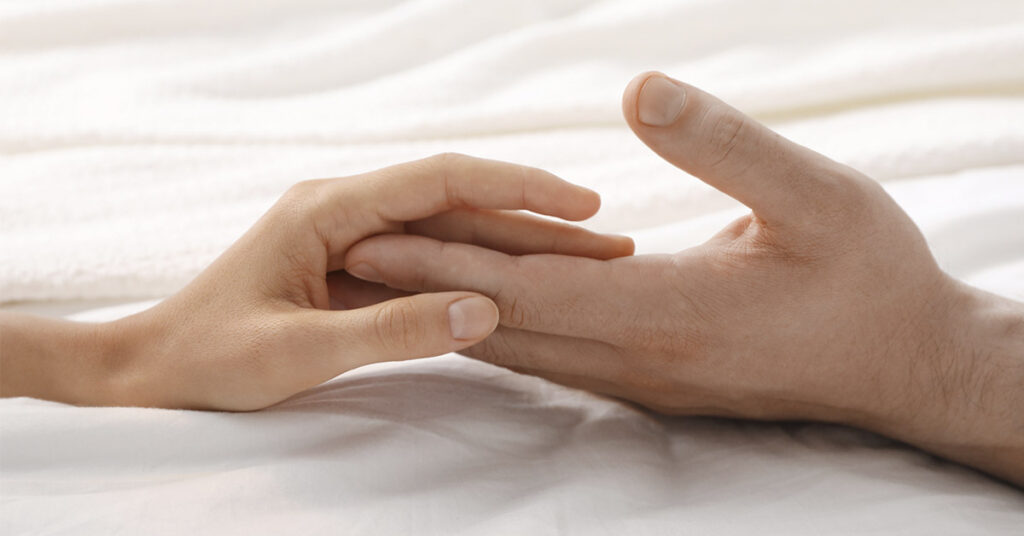 How Often the Happiest Couples Are Intimate, According to Professionals - Featured image