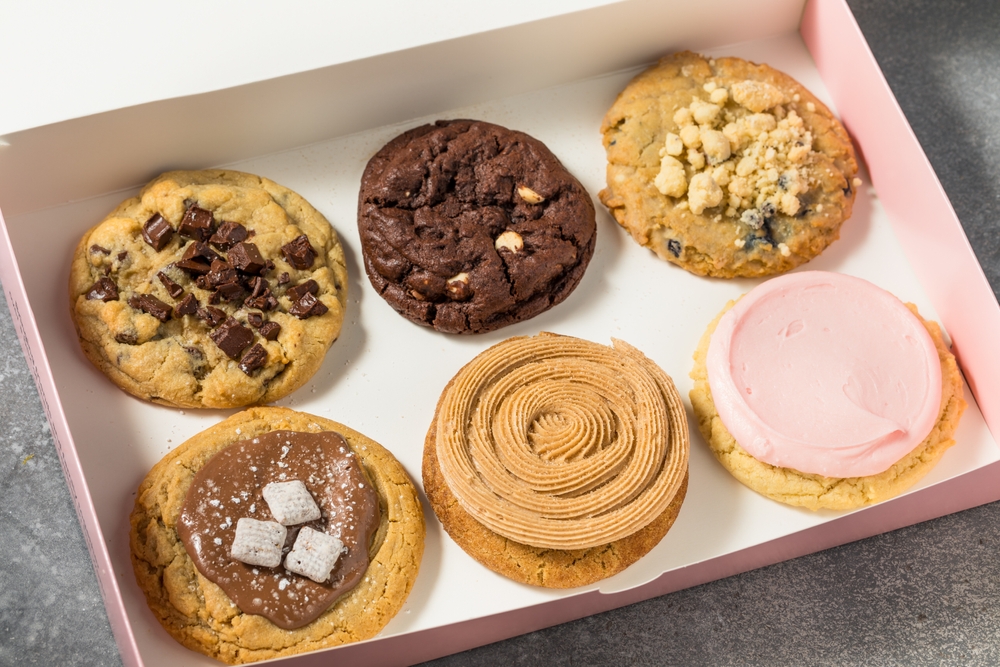 Thick Gourmet Crumble Cookies with Chocolate and Cinnamon Ready to Eat