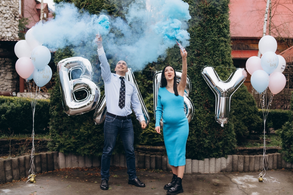 Future parents will know whether a boy or a girl will be born. Gender reveal perty.