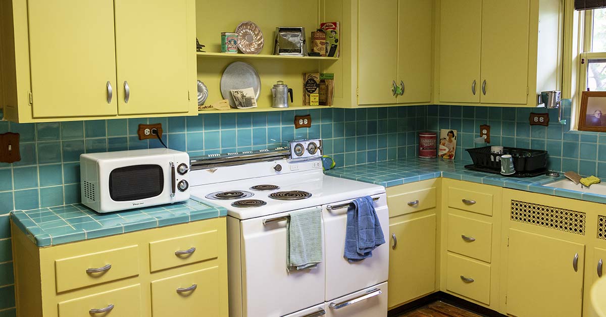 Retro Kitchen Tricks That Prove Our Grandparents Were Culinary Geniuses