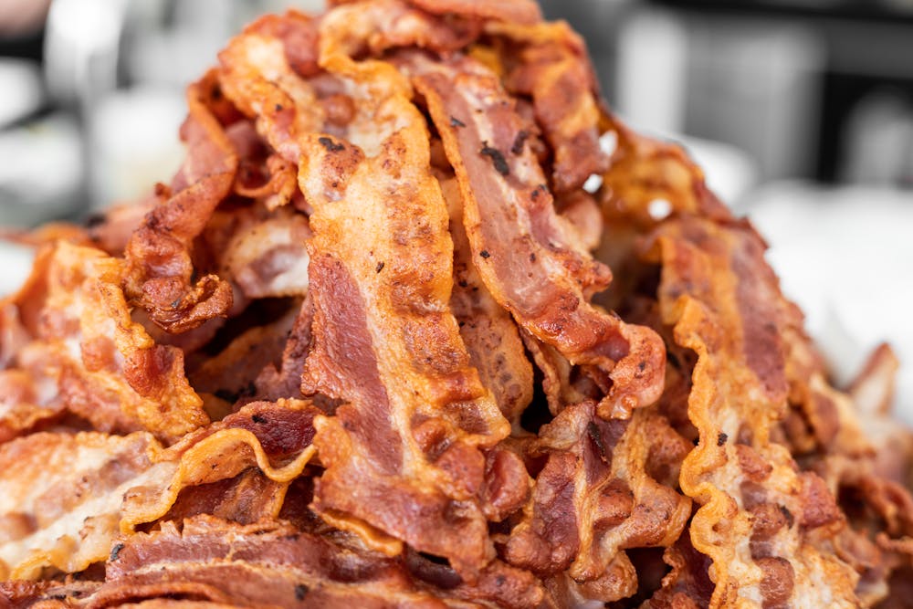 This Simple Chef-Approved Trick Makes Perfectly Crispy Bacon Every Time - Featured image
