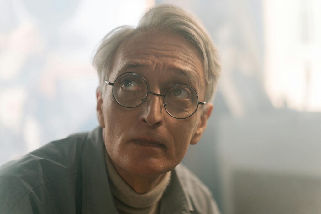 The Biggest Life Regrets Men Admit After Turning 60 - Featured image