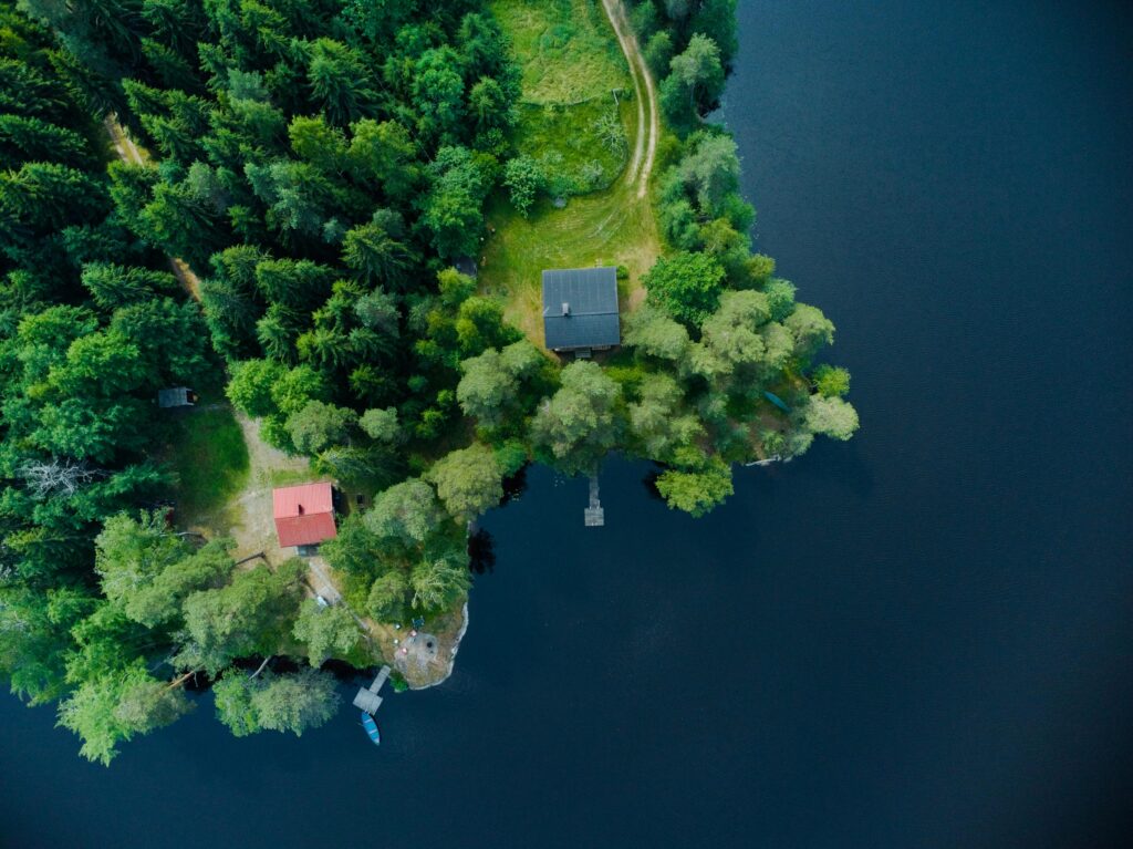 Cabin near Lake in Finland