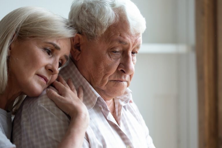 This Sudden Personality Change Could Signal Dementia Earlier Than Many Realize - Featured image