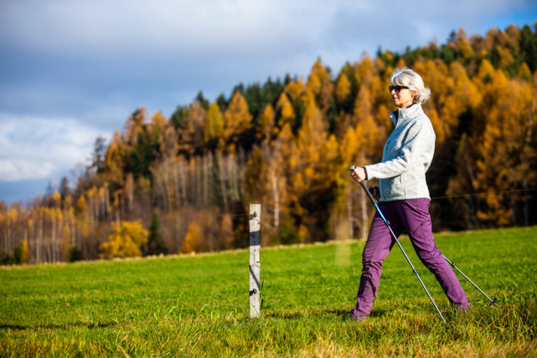 The Early Bone Loss Signs Women Over 40 Miss Until It’s Too Late - Featured image