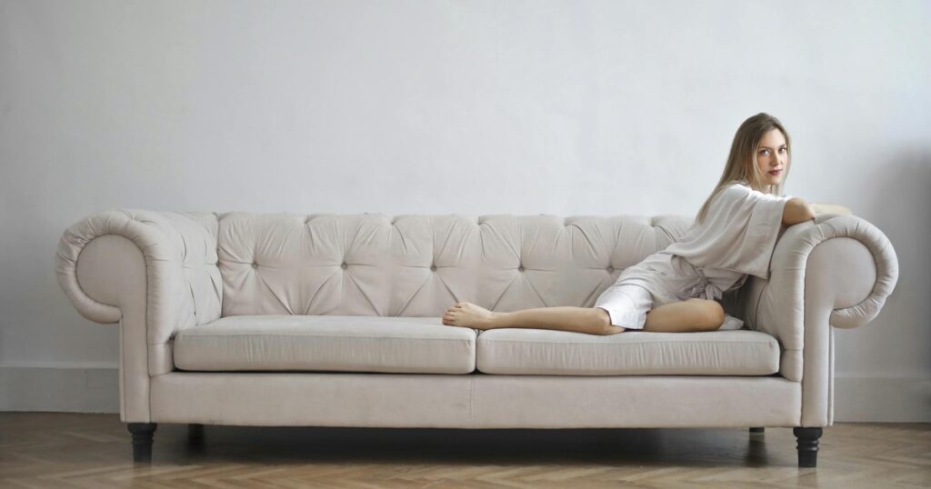10 Things You Should Never Do If You Live Alone - Featured image