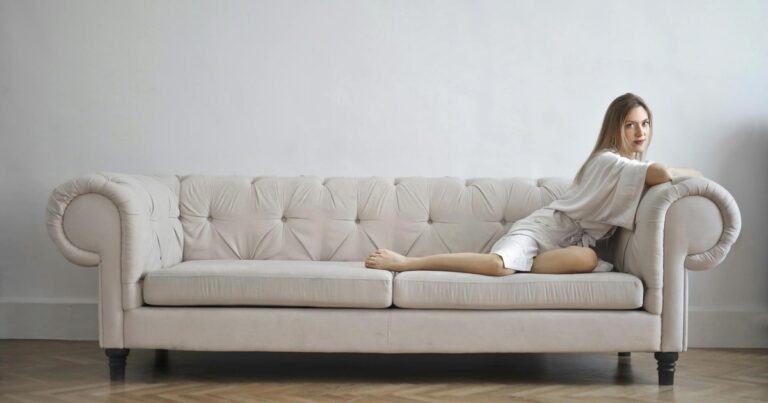 10 Things You Should Never Do If You Live Alone - Featured image