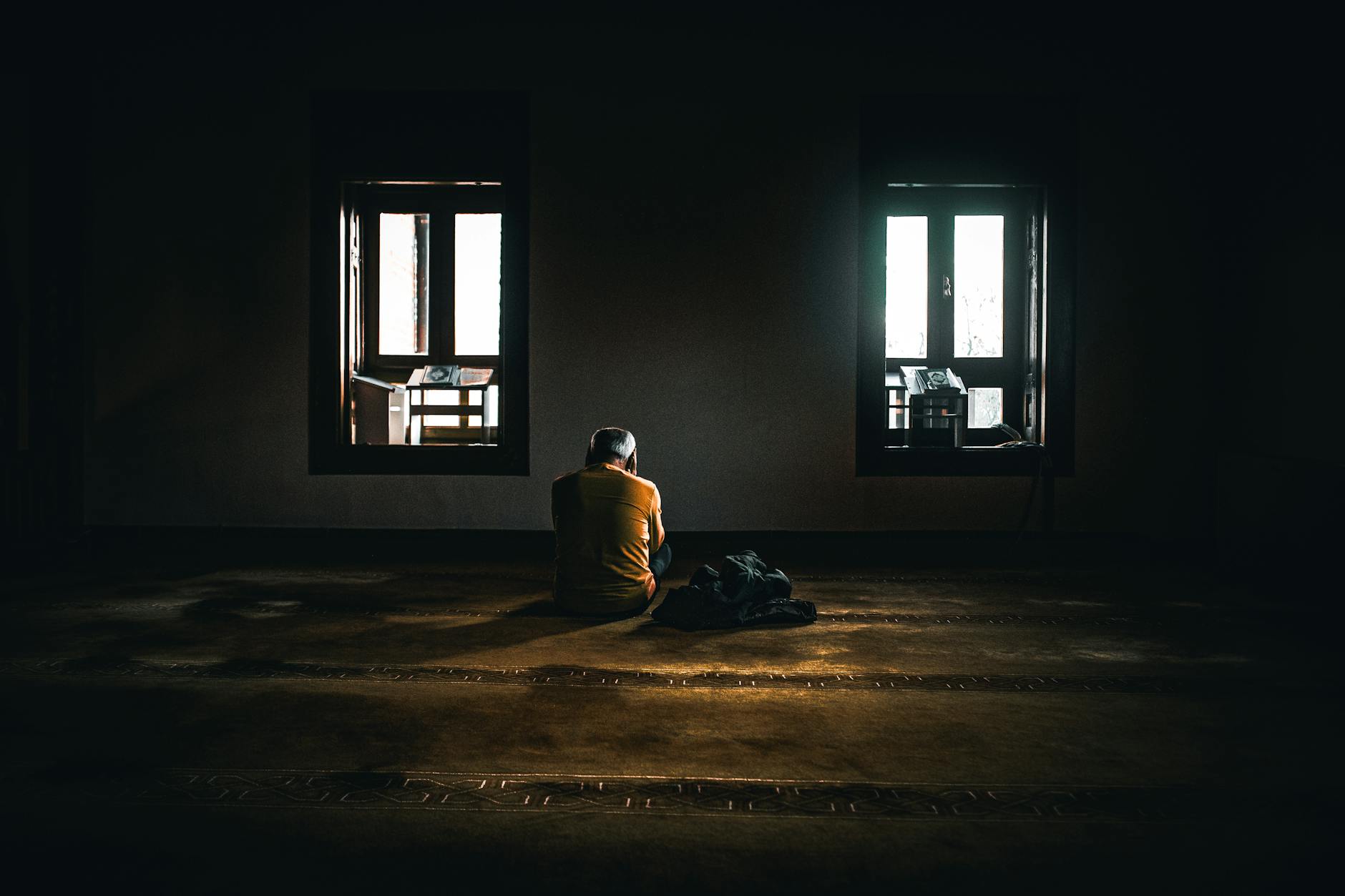 15 Habits That Slowly Make People Lose All Their Friends