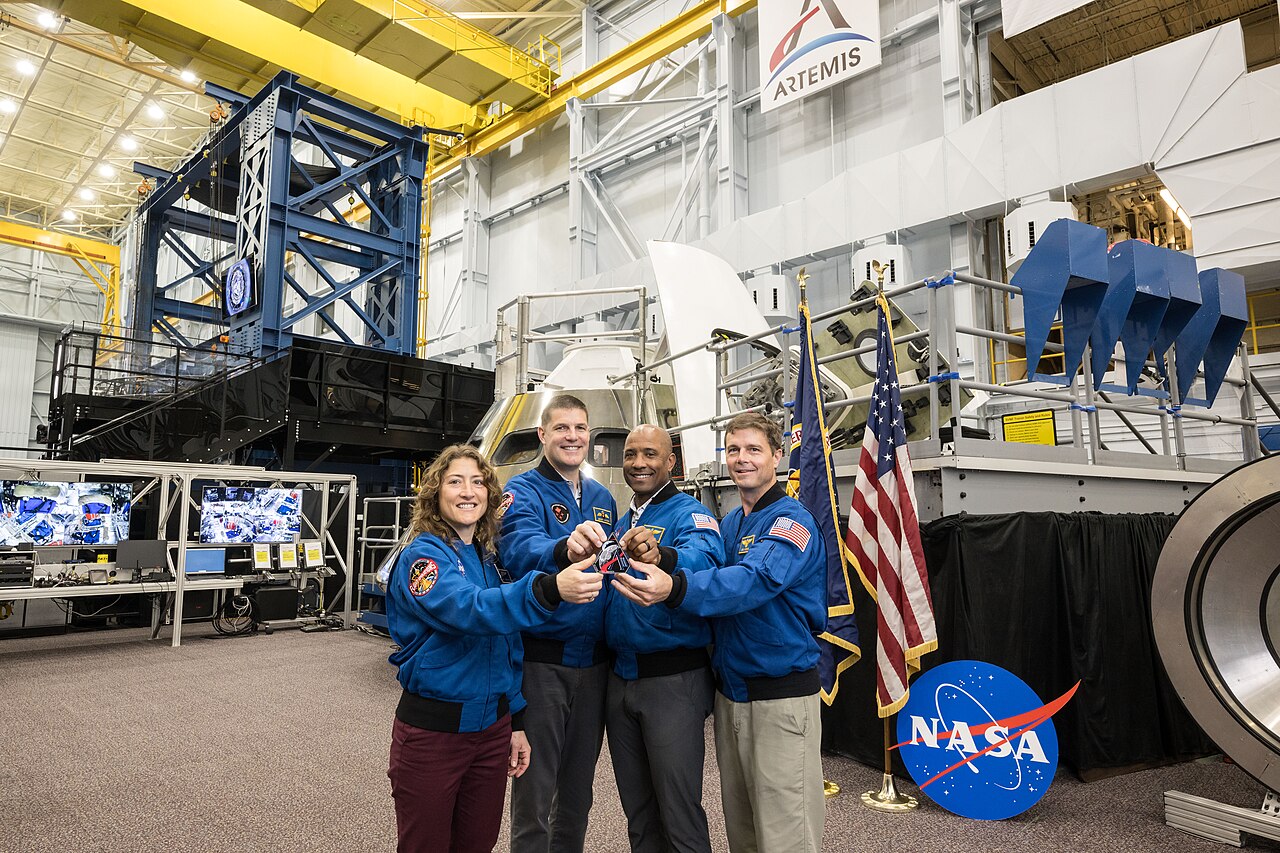 Artemis II crew