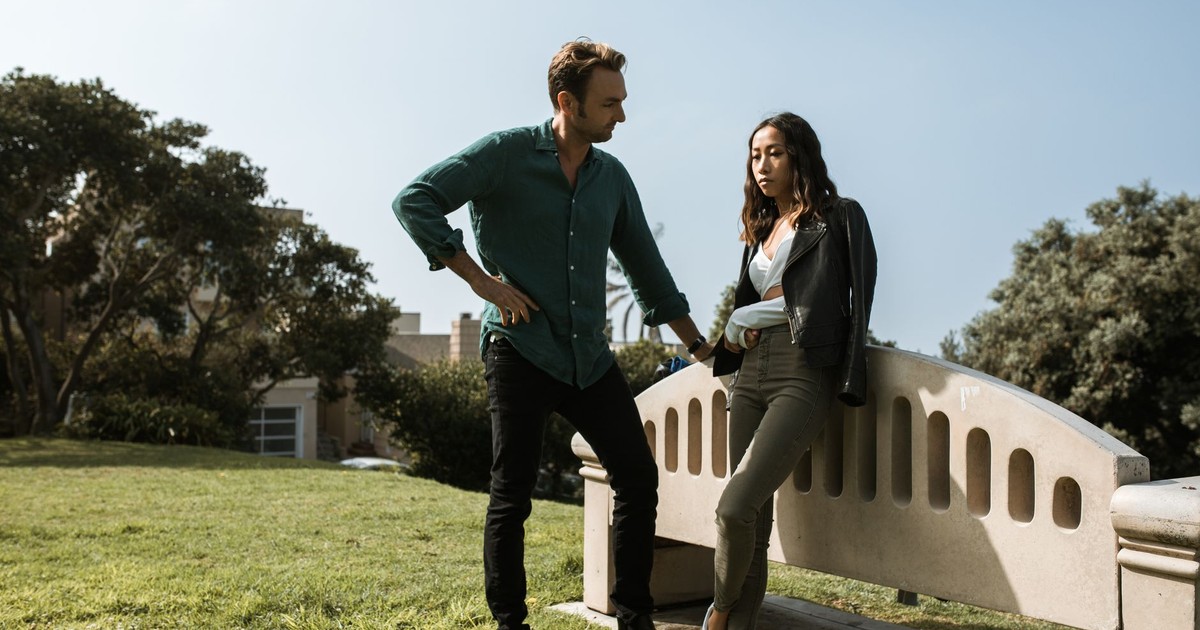 A Decent Man Never Does These 10 Things in a Relationship