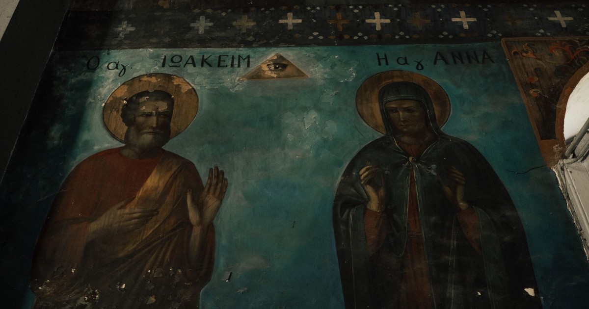 Detailed religious fresco depicting Orthodox saints Joachim and Anna in traditional style.