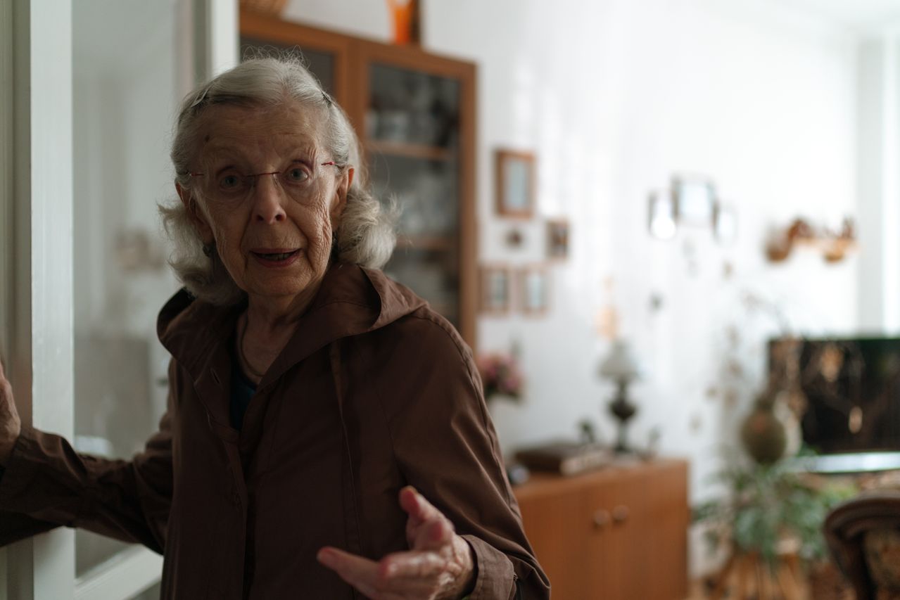 15 Things Boomers Should Finally Get Rid Of Because it’s Definitely Time